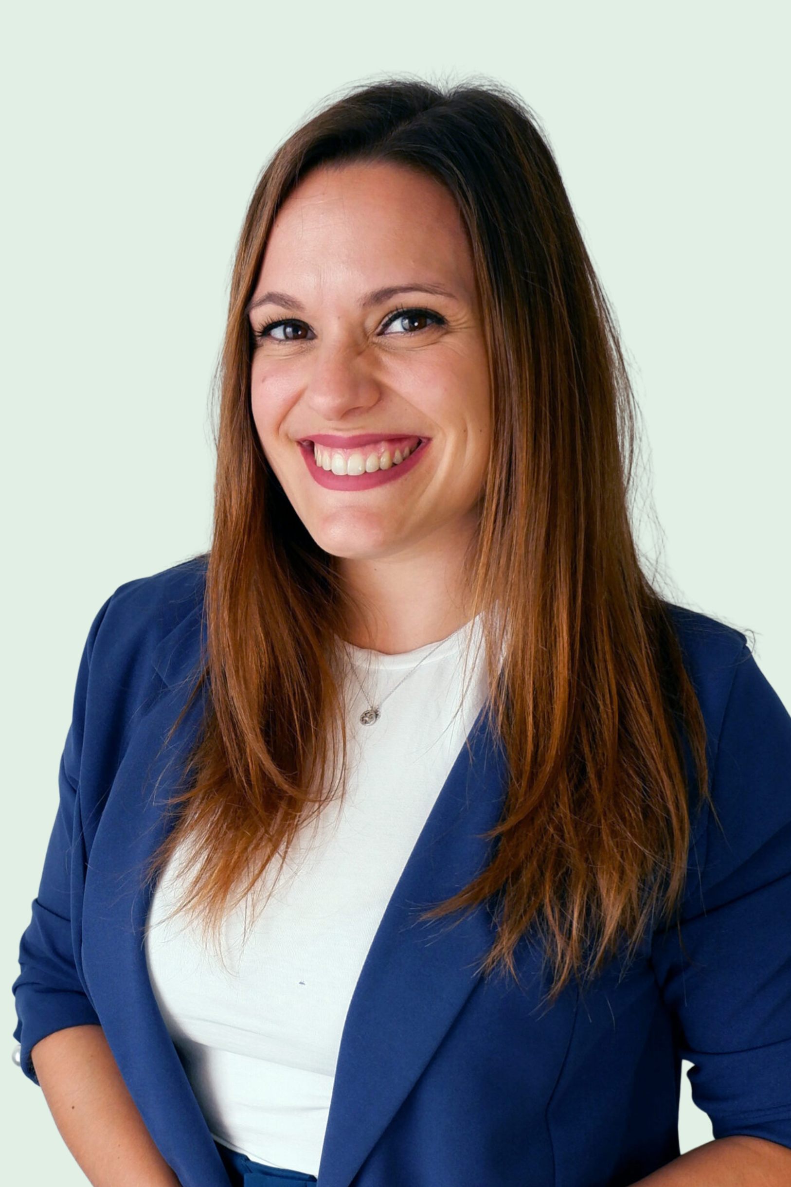 Dr.ª Liliana Marques - psicóloga, terapeuta EMDR e co-fundadora da clínica O Teu Lugar